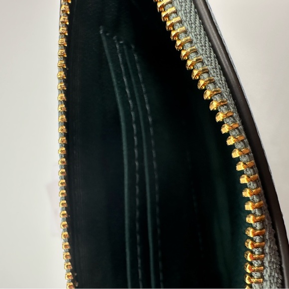 Coach Sage Green Corner Zip Pebbled Leather Wristlet NWT - Picture 8 of 8